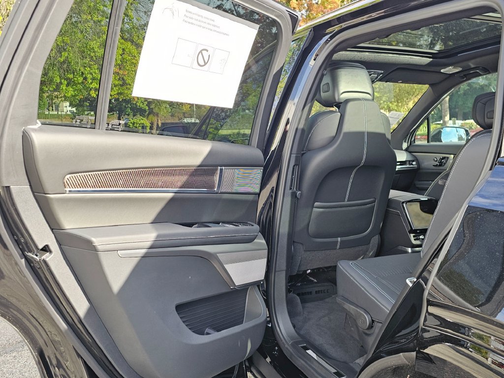New 2027 Cadillac Vistiq Sport AWD/4WD image 15