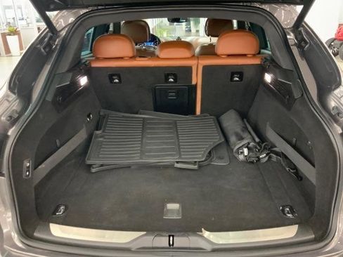 Used 2017 Maserati Levante S AWD/4WD image 36