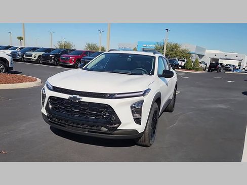 New 2026 Chevrolet Trax ACTIV w/ Sunroof Package image 25