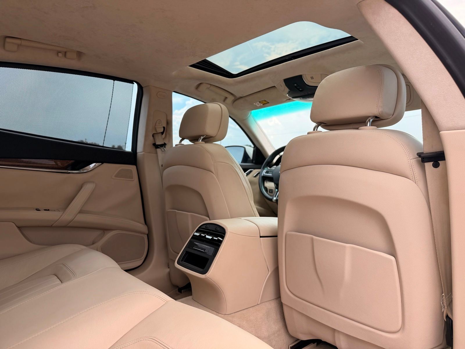 Used 2014 Maserati Quattroporte GTS RWD image 36