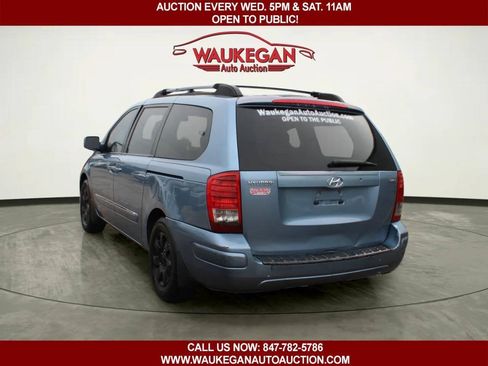 Used 2008 Hyundai Entourage GLS FWD image 4