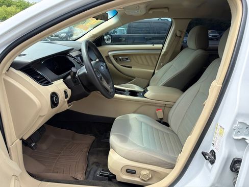 Used 2018 Ford Taurus SE FWD image 9