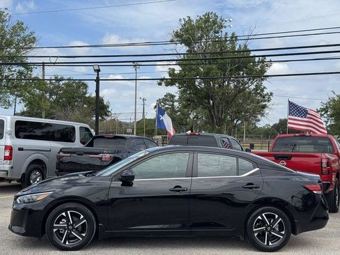 Used 2025 Nissan Sentra SV FWD image 22
