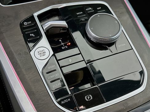 Used 2024 BMW X5 sDrive40i w/ Premium Package image 25