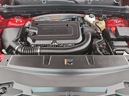 Certified 2025 Buick Envision Sport Touring AWD/4WD image 37