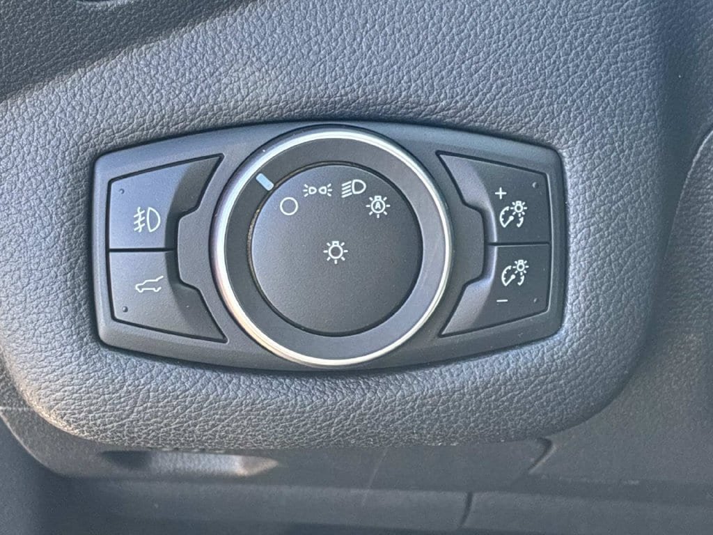 Used 2017 Ford Escape SE FWD image 22
