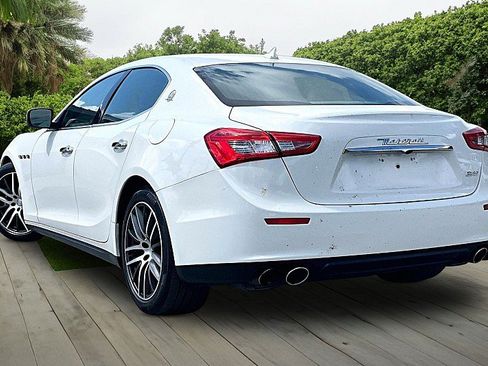 Used 2015 Maserati Ghibli RWD image 9
