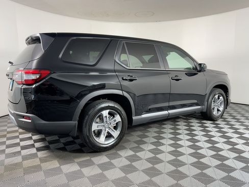 New 2025 Honda Pilot EX-L image 9