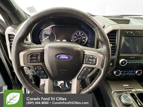 Used 2018 Ford Expedition Max XLT w/ Equipment Group 202A image 8