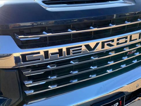 Used 2022 Chevrolet Silverado 2500 LTZ AWD/4WD image 30