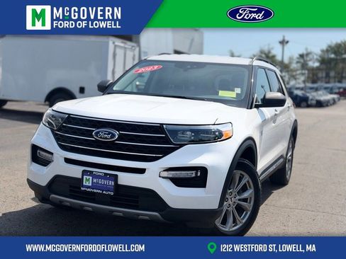 Used 2023 Ford Explorer XLT w/ Equipment Group 202A AWD/4WD image 1