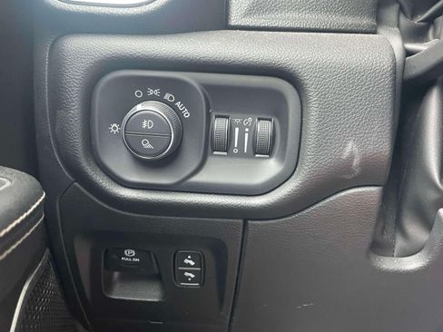Used 2023 RAM 1500 Laramie AWD/4WD image 21