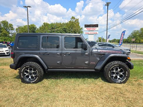 Used 2021 Jeep Wrangler Unlimited Rubicon w/ LED Lighting Group AWD/4WD image 3