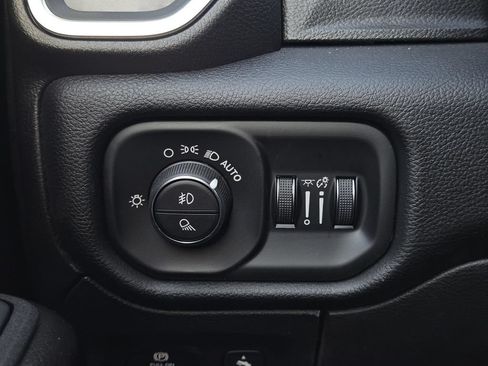 Used 2026 RAM 1500 Lone Star AWD/4WD image 16