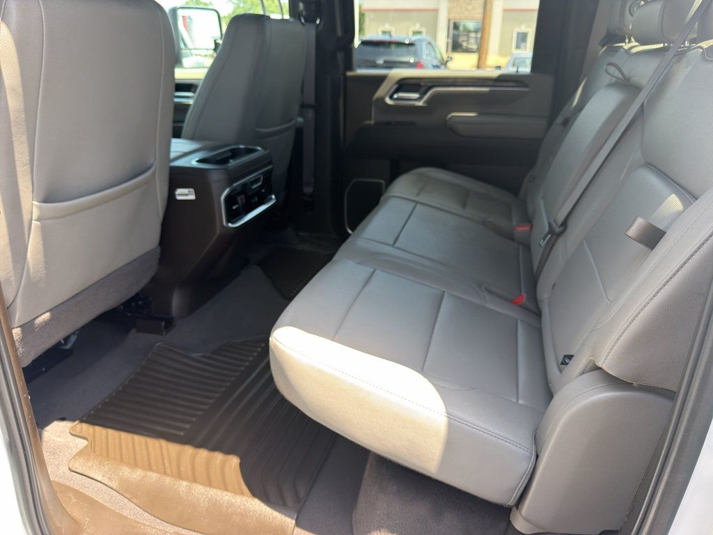 Used 2025 Chevrolet Silverado 3500 LTZ w/ LTZ Plus Package AWD/4WD image 12
