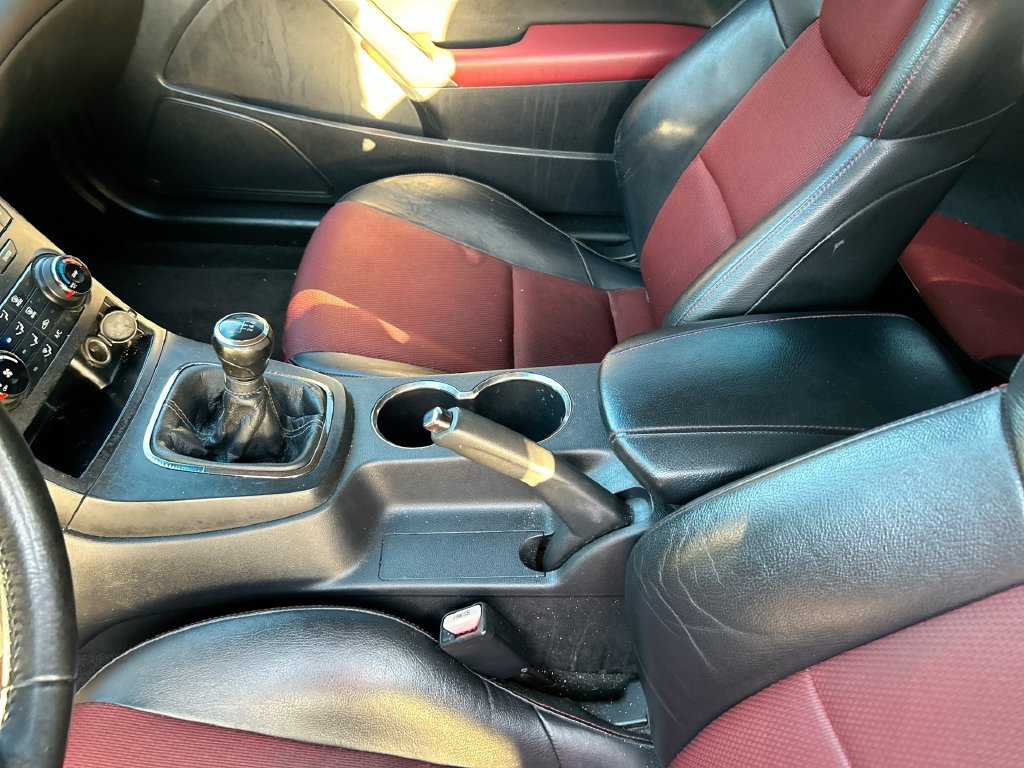 Used 2011 Hyundai Genesis 3.8 RWD image 23