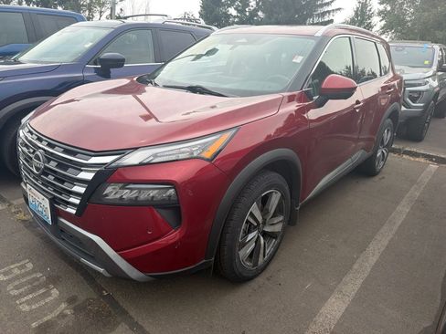 Used 2024 Nissan Rogue SL w/ SL Premium Package AWD/4WD image 4