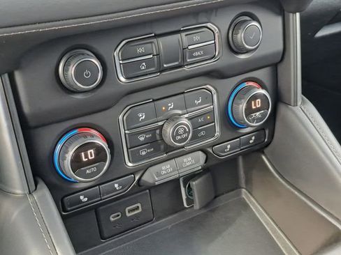 Used 2021 Chevrolet Tahoe Z71 AWD/4WD image 15