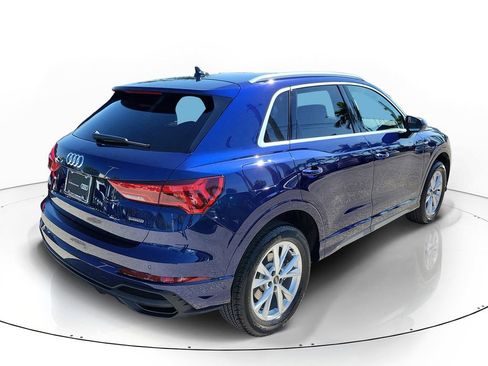 Certified 2025 Audi Q3 2.0T Premium w/ Convenience Package AWD/4WD image 4