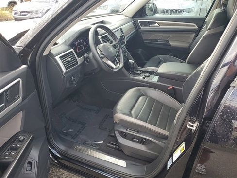 Certified 2021 Volkswagen Atlas SEL Premium image 19