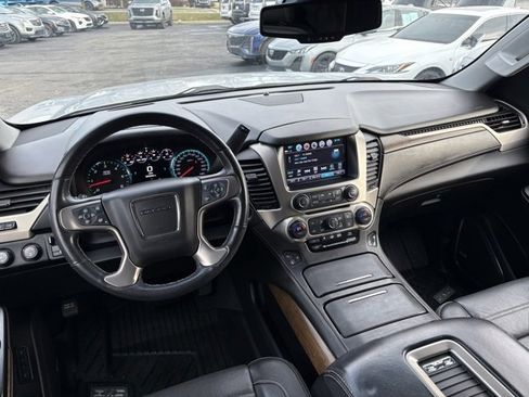 Used 2019 GMC Yukon XL Denali w/ Denali Ultimate Package image 24