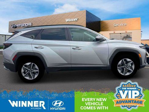 New 2025 Hyundai Tucson SEL image 10