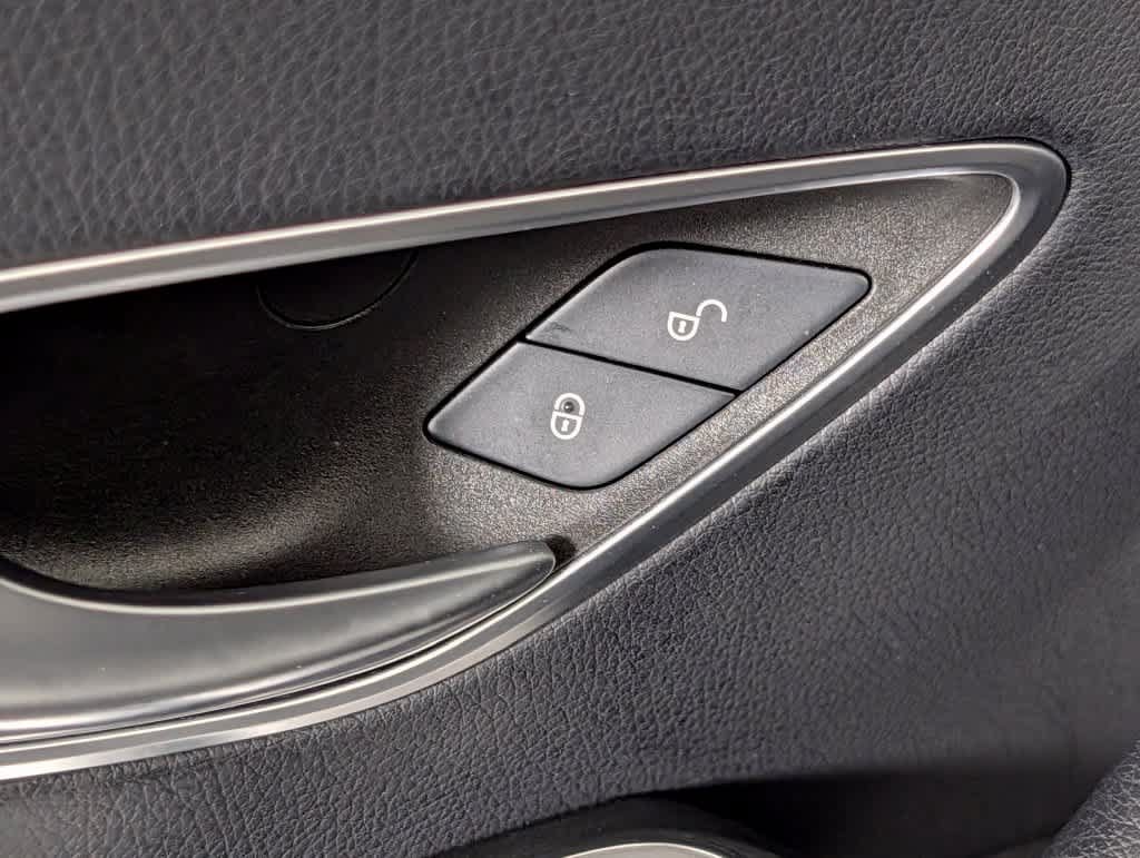 Used 2023 Mercedes-Benz E 450 Cabriolet image 28