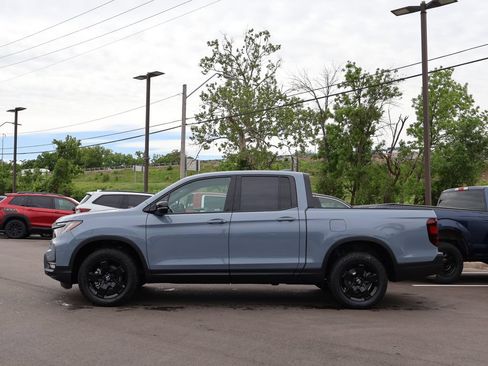 New 2026 Honda Ridgeline Black Edition image 2