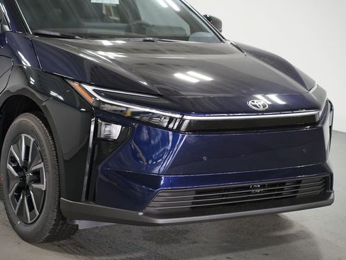 New 2026 Toyota bZ XLE Plus image 4