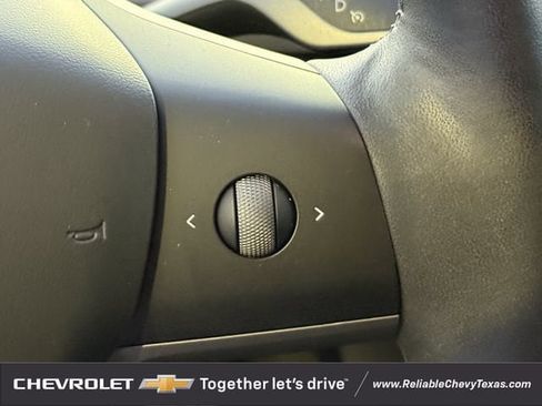 Used 2025 Tesla Model Y Performance AWD/4WD image 17