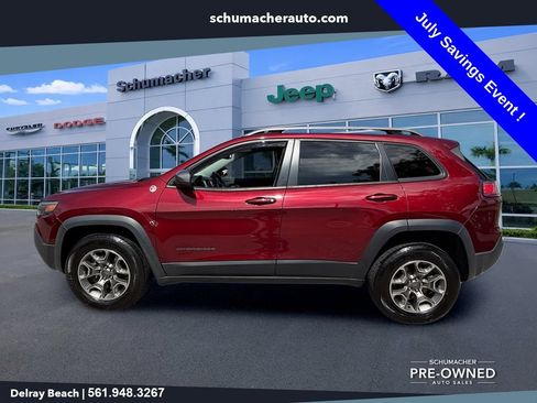 Used 2020 Jeep Cherokee Trailhawk w/ Cold Weather Group AWD/4WD image 4