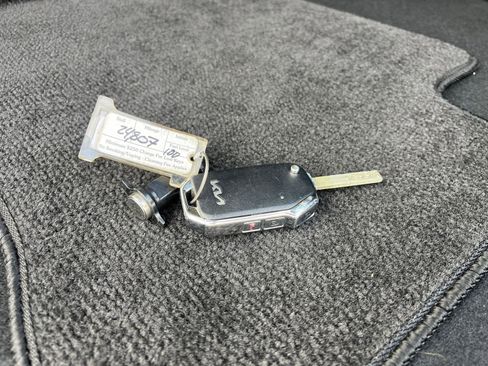 Used 2024 Kia Sportage LX image 22