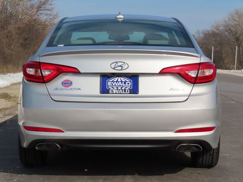 Used 2016 Hyundai Sonata Sport w/ Option Group 02 image 16