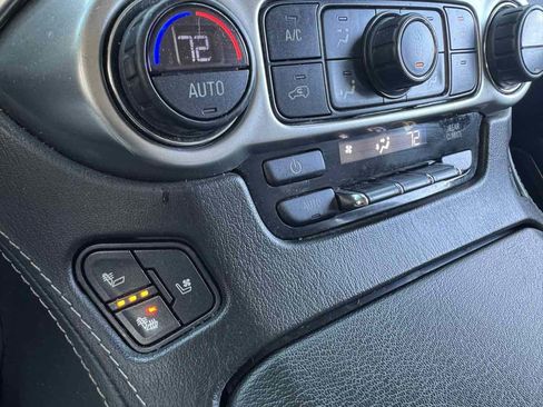 Used 2018 Chevrolet Tahoe Premier image 39