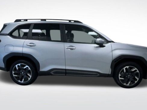 Certified 2025 Subaru Forester Limited image 26