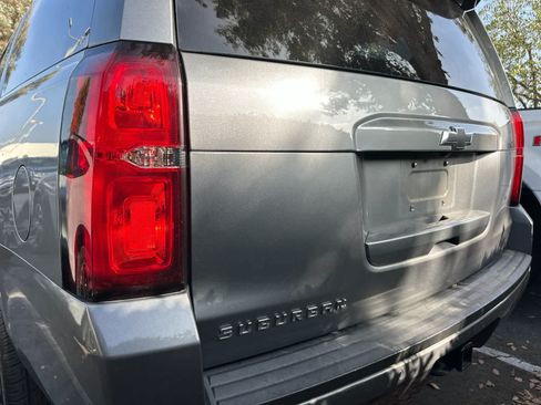 Used 2019 Chevrolet Suburban LT AWD/4WD image 5