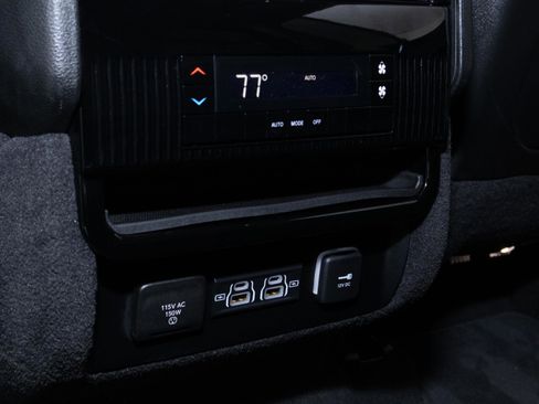 Used 2023 Jeep Wagoneer Series II image 30