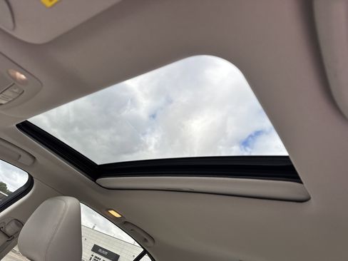 Used 2018 INFINITI Q50 Luxe w/ Essential Package (3.0T Luxe) image 32