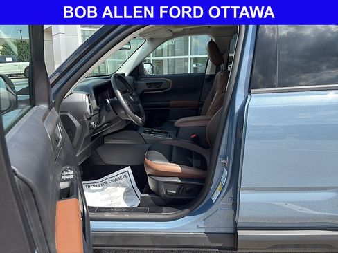 Used 2025 Ford Bronco Sport Outer Banks w/ Outer Banks Tech Package+ AWD/4WD image 9
