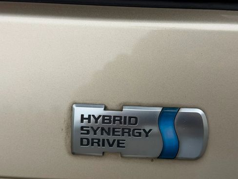 Used 2010 Toyota Prius Five FWD image 35