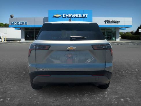 Used 2026 Chevrolet Equinox LT FWD image 4