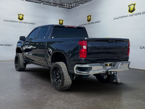 Used 2022 Chevrolet Silverado 1500 LT w/ LPO, Dark Essentials Package RWD image 3