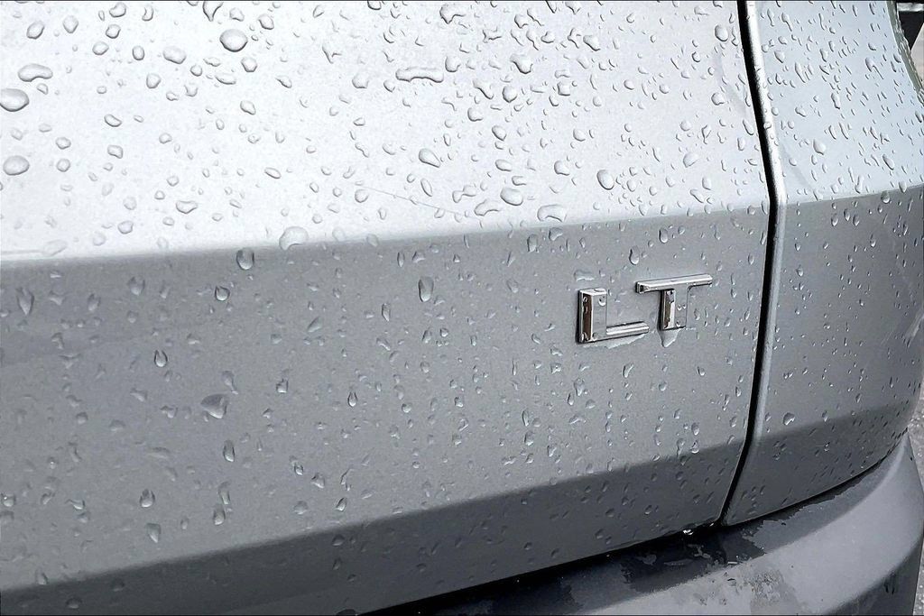 Used 2024 Chevrolet Traverse LT AWD/4WD image 27