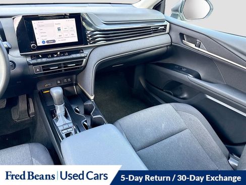 Used 2025 Toyota Camry LE FWD image 24