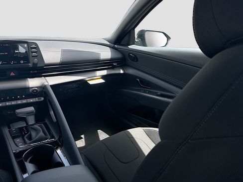 New 2026 Hyundai Elantra SEL Sport Premium FWD image 16