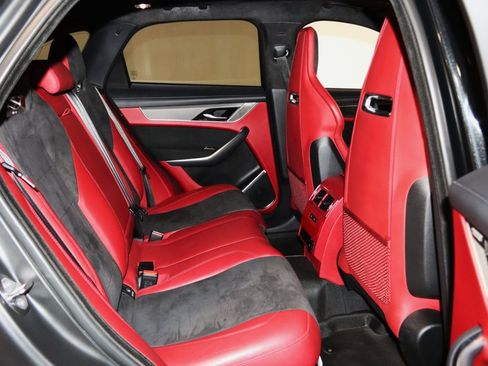 Used 2022 Jaguar F-PACE SVR AWD/4WD image 64