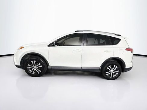 Used 2016 Toyota RAV4 LE FWD image 6