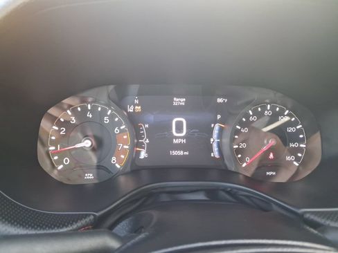 Used 2025 Jeep Compass Trailhawk AWD/4WD image 2