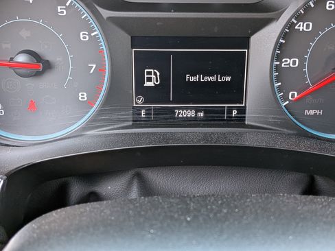 Used 2022 Chevrolet Traverse LT FWD image 28