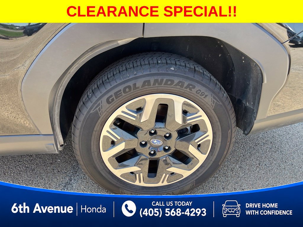 Used 2025 Subaru Forester Premium AWD/4WD image 10